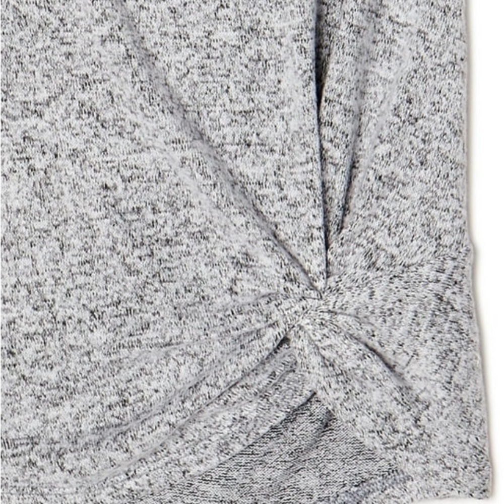 5 for $20🫟🛍️🔵 Gray Long Sleeve Twist Top. Size Girls XL - Picture 3 of 6